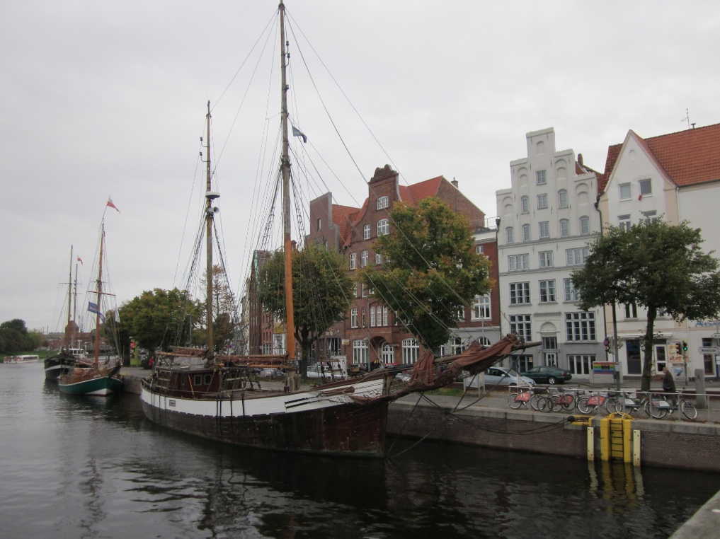 Europa.Germania.Schleswig-Holstein.Lubecca. Fiume Trave